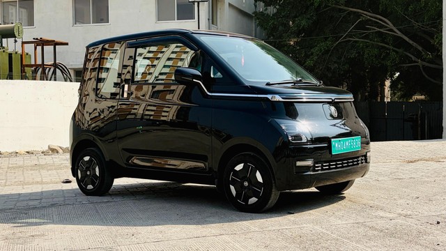 Second-hand 2023 MG Comet EV Play for sale in Pune-19