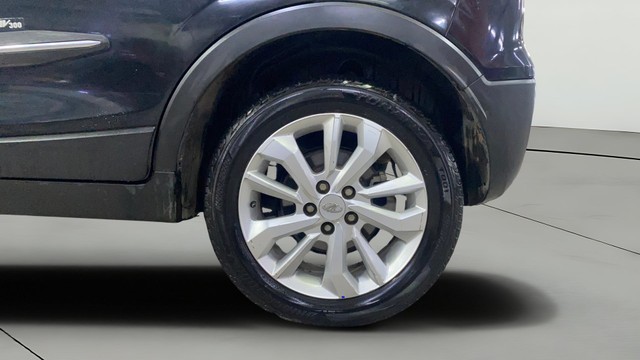 Second-hand 2019 Mahindra XUV300 W8 BSIV for sale in Indore-27