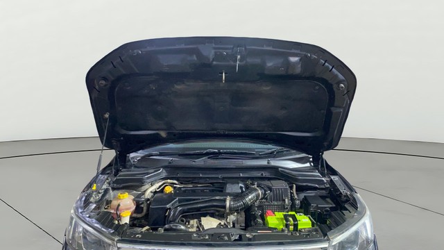 Second-hand 2019 Mahindra XUV300 W8 BSIV for sale in Indore-9