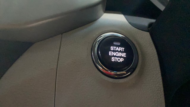 Second-hand 2019 Mahindra XUV300 W8 BSIV for sale in Indore-23