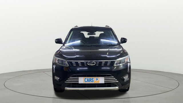 Second-hand 2019 Mahindra XUV300 W8 BSIV for sale in Indore-7