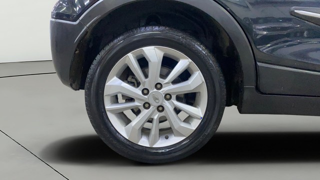 Second-hand 2019 Mahindra XUV300 W8 BSIV for sale in Indore-25