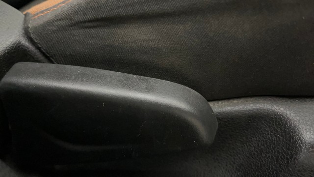 Second-hand 2018 Renault KWID Climber 1.0 AMT for sale in Ghaziabad-18