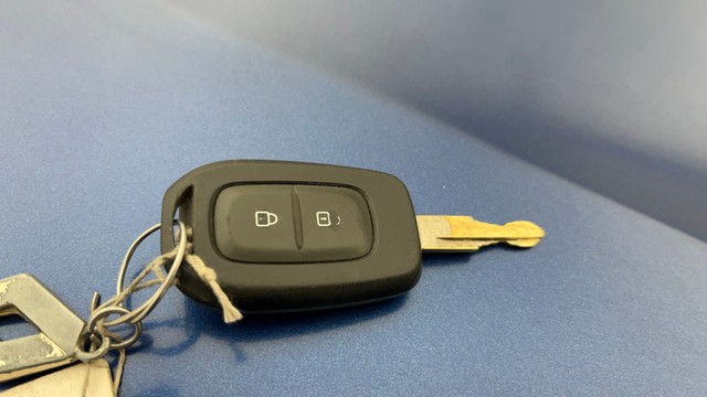 Second-hand 2018 Renault KWID Climber 1.0 AMT for sale in Ghaziabad-21