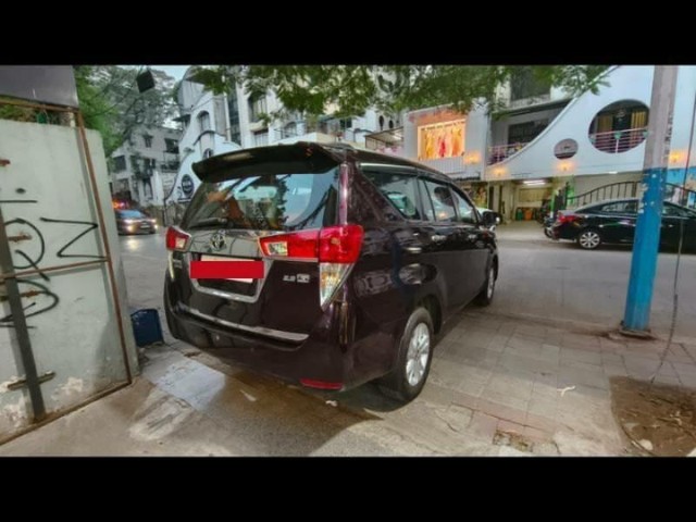 Second-hand 2017 Toyota Innova Crysta 2.8 GX AT BSIV for sale in Pune-8