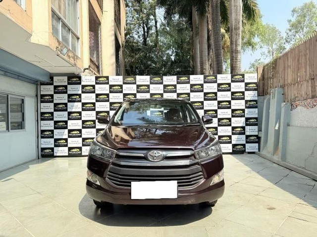 Second-hand 2017 Toyota Innova Crysta 2.8 GX AT BSIV for sale in Pune-4