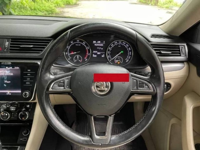 Second-hand 2018 Skoda Superb Style 1.8 TSI AT for sale in Mumbai-7
