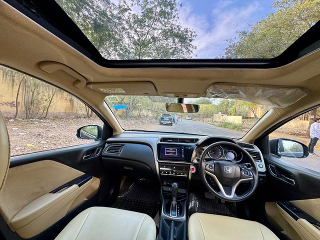 Second-hand 2019 Honda City i-VTEC CVT VX for sale in New Delhi-12