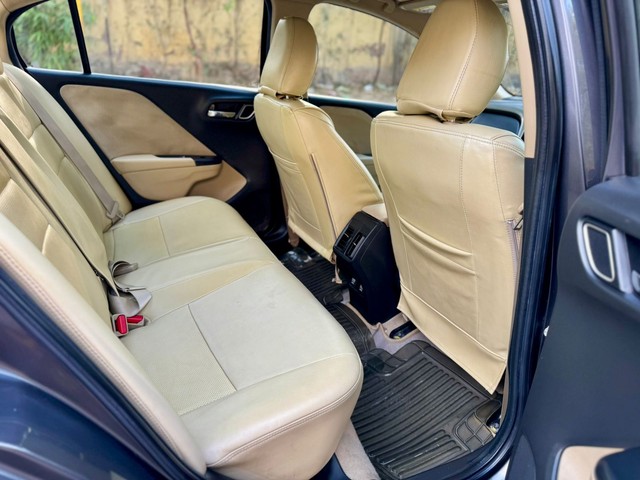 Second-hand 2019 Honda City i-VTEC CVT VX for sale in New Delhi-21