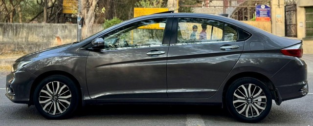 Second-hand 2019 Honda City i-VTEC CVT VX for sale in New Delhi-5