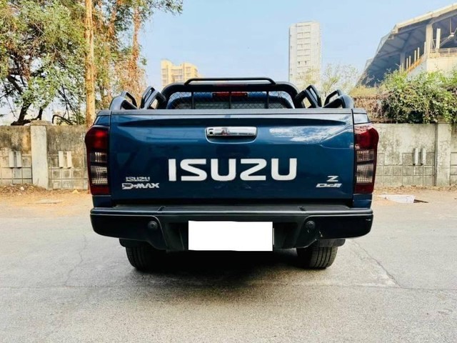 Second-hand 2024 Isuzu V-Cross 4x4 Z for sale in Mumbai-2