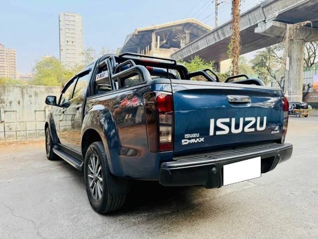 Second-hand 2024 Isuzu V-Cross 4x4 Z for sale in Mumbai-13