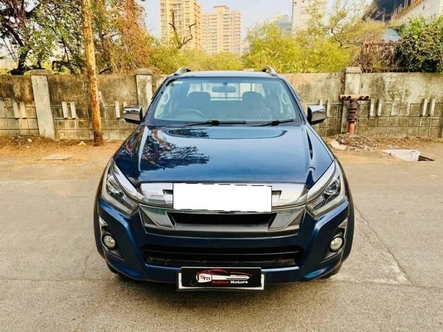 Second-hand 2024 Isuzu V-Cross 4x4 Z for sale in Mumbai-5