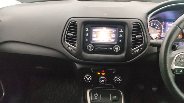 Second-hand 2019 Jeep Compass 2.0 Sport for sale in Pune-22