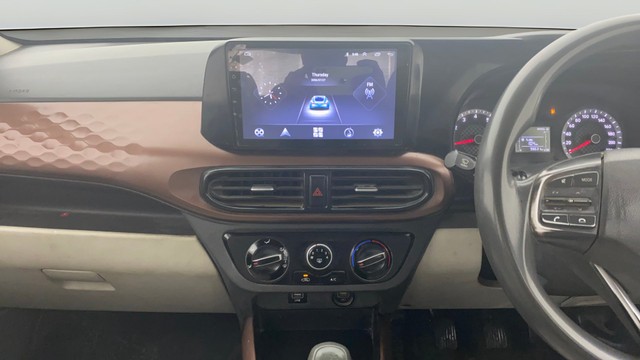 Second-hand 2021 Hyundai Aura S CNG for sale in New Delhi-22