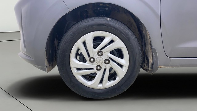 Second-hand 2021 Hyundai Aura S CNG for sale in New Delhi-25