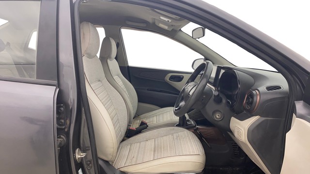 Second-hand 2021 Hyundai Aura S CNG for sale in New Delhi-15