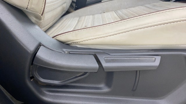 Second-hand 2021 Hyundai Aura S CNG for sale in New Delhi-18