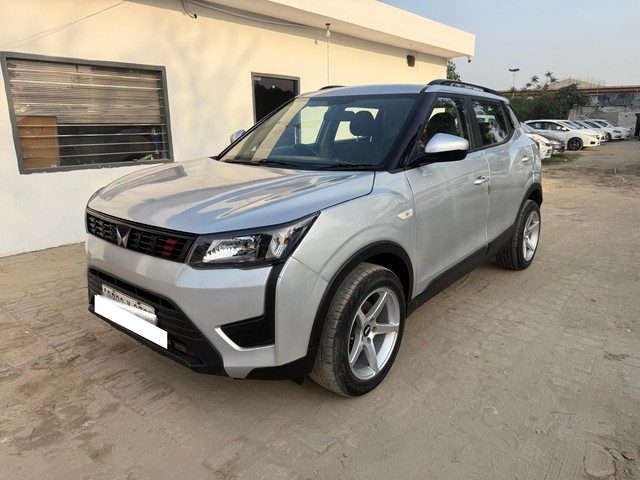 Second-hand 2019 Mahindra XUV300 W6 Diesel BSIV for sale in Ludhiana-3