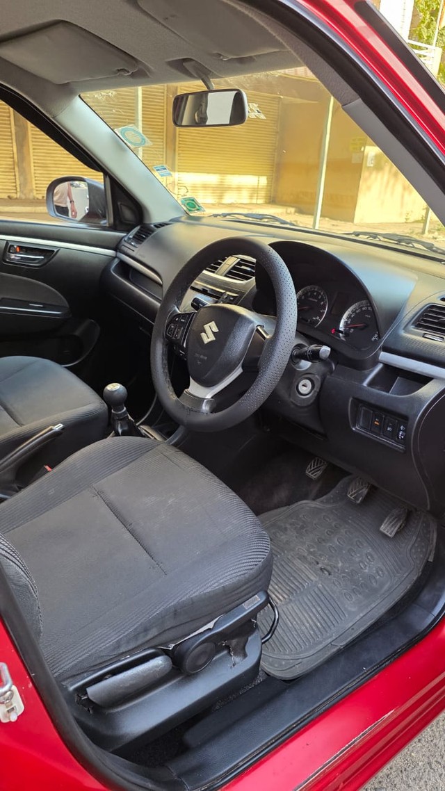 Second-hand 2014 Maruti Suzuki Swift ZXI for sale in Nagpur-8
