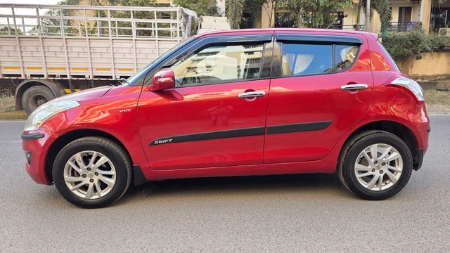 Second-hand 2014 Maruti Suzuki Swift ZXI for sale in Nagpur-3