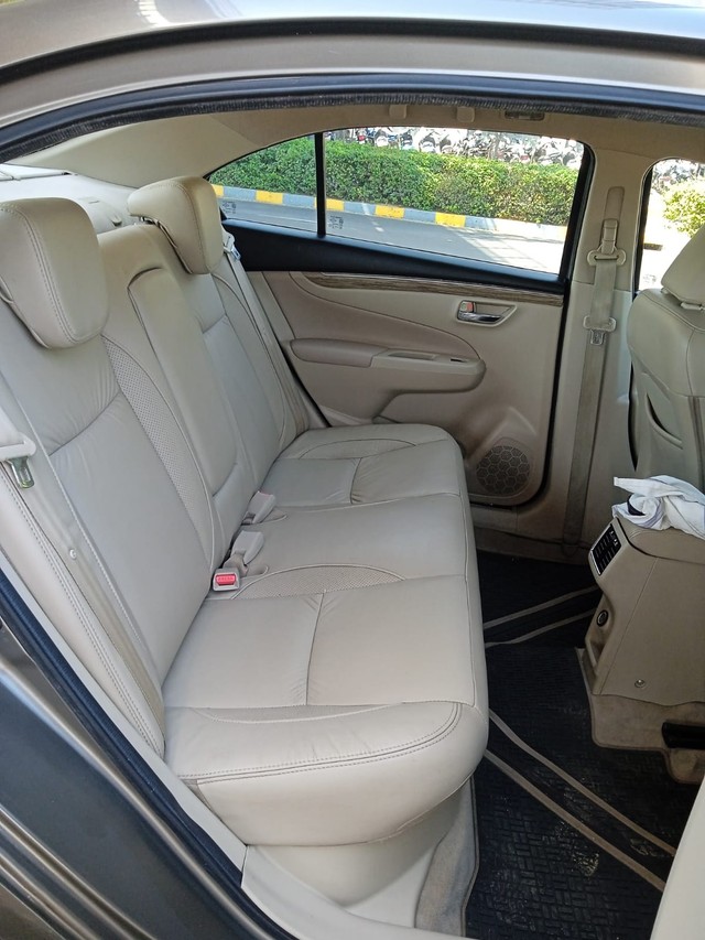 Second-hand 2021 Maruti Suzuki Ciaz Alpha AT BSVI for sale in Ahmedabad-6