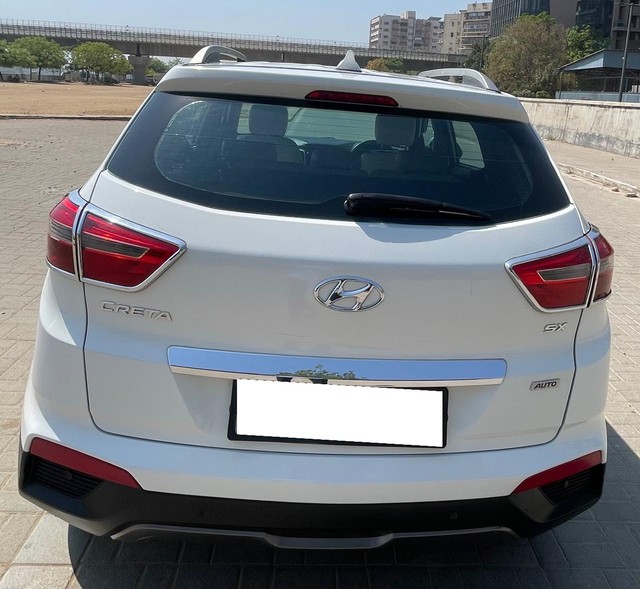 Second-hand 2017 Hyundai Creta 1.6 VTVT AT SX Plus for sale in Ahmedabad-2