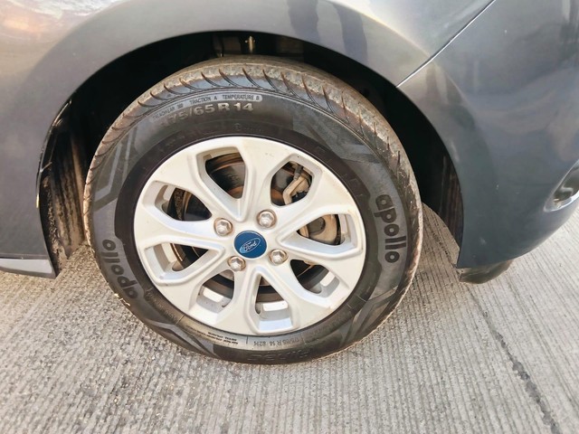 Second-hand 2017 Ford Aspire 1.2 Ti-VCT Ambiente for sale in Thane-14