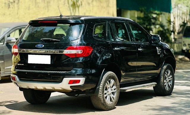 Second-hand 2018 Ford Endeavour 2.2 Titanium AT 4X2 for sale in Pune-7