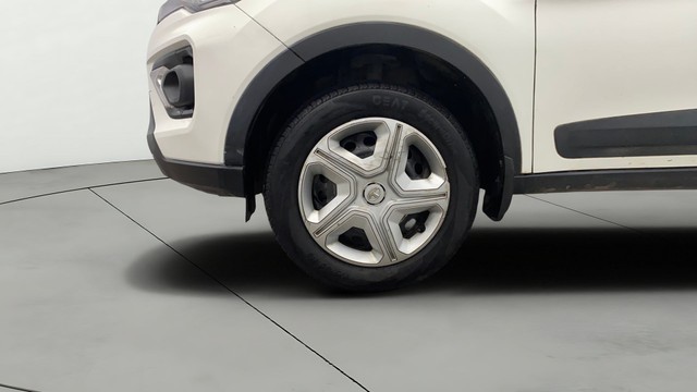 Second-hand 2022 Tata Nexon XM Diesel BSVI for sale in Lucknow-25