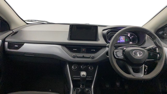 Second-hand 2022 Tata Nexon XM Diesel BSVI for sale in Lucknow-10