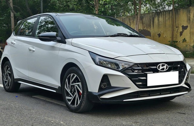 Second-hand 2024 Hyundai i20 Asta for sale in New Delhi-0