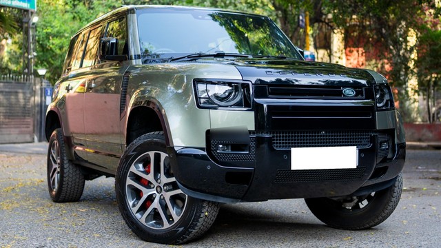 Second-hand 2026 Land Rover Defender 5.0 l V8 Petrol 110 X-Dynamic HSE for sale in New Delhi-7