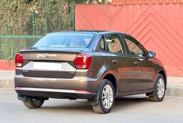 Second-hand 2017 Volkswagen Ameo 1.5 TDI Highline for sale in Surat-7