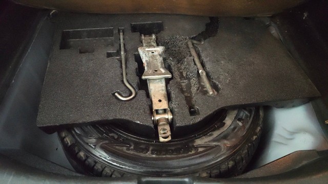 Second-hand 2015 Honda Jazz 1.2 V i VTEC for sale in Pune-27