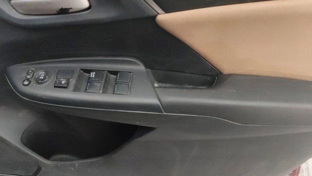 Second-hand 2015 Honda Jazz 1.2 V i VTEC for sale in Pune-17