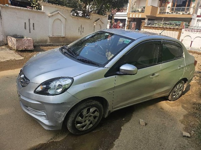 Second-hand 2015 Honda Amaze S i-Dtech for sale in Lucknow-8