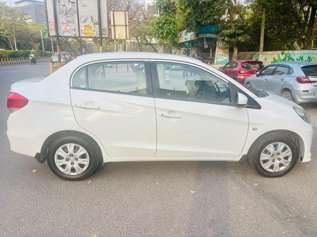 Second-hand 2015 Honda Amaze S i-Vtech for sale in Noida-1