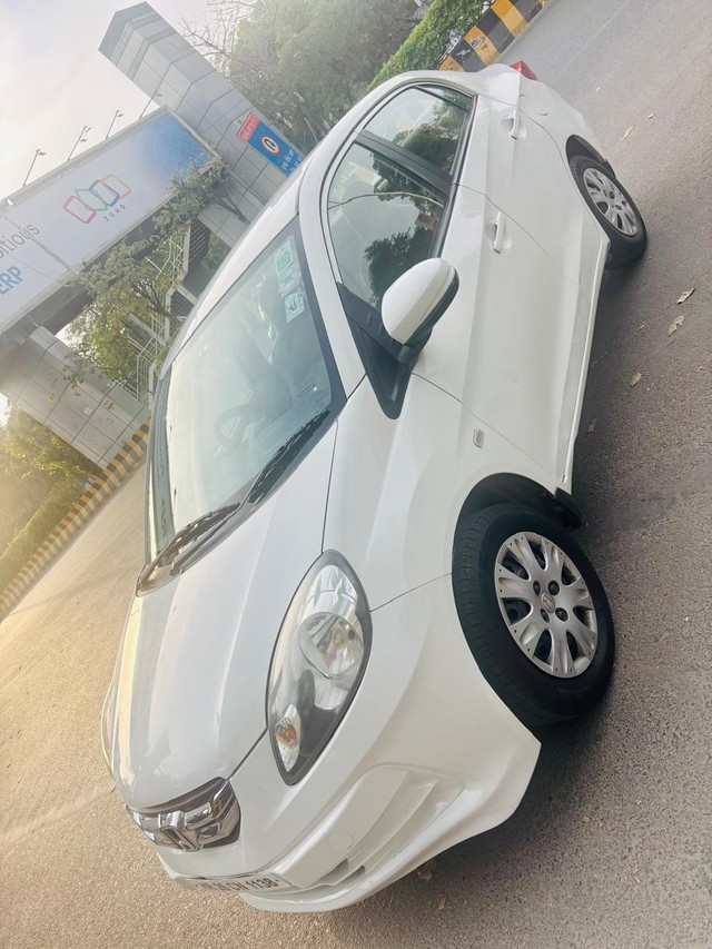 Second-hand 2015 Honda Amaze S i-Vtech for sale in Noida-5