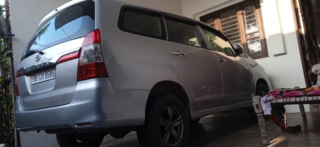 Toyota Innova 2.0 G4 7S Second-hand 2011 Toyota Innova 2.0 G4 7S for sale in Batala-2