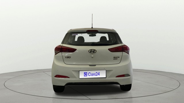 Hyundai i20 Asta 1.2 Second-hand 2015 Hyundai i20 Asta 1.2 for sale in Noida-3