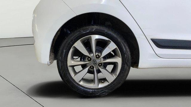 Hyundai i20 Asta 1.2 Second-hand 2015 Hyundai i20 Asta 1.2 for sale in Noida-25