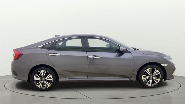 Honda Civic ZX Second-hand 2019 Honda Civic ZX for sale in Ahmedabad