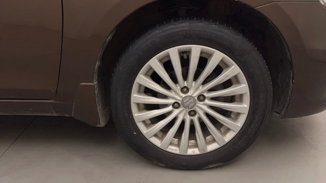 Second-hand 2015 Maruti Suzuki Ciaz ZXi for sale in Bangalore-17