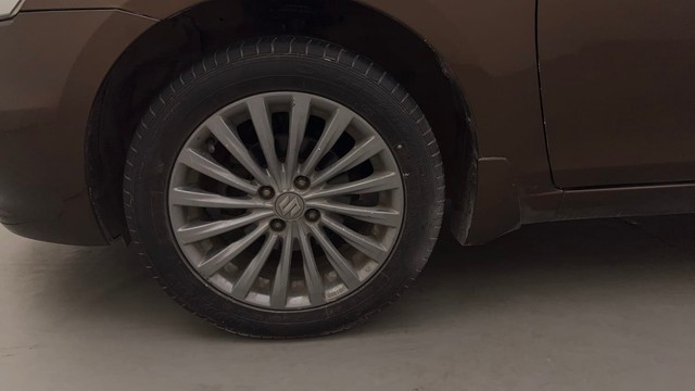 Second-hand 2015 Maruti Suzuki Ciaz ZXi for sale in Bangalore-20