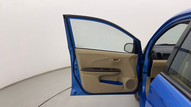 Second-hand 2013 Honda Brio S MT for sale in Pune-33