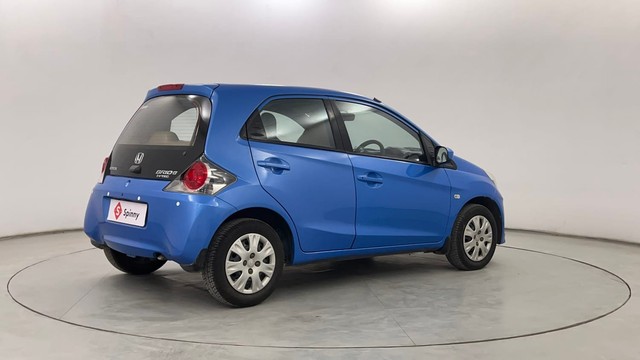 Second-hand 2013 Honda Brio S MT for sale in Pune-3