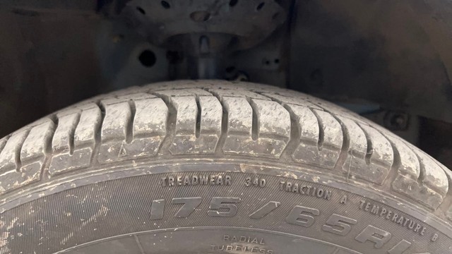 Second-hand 2013 Honda Brio S MT for sale in Pune-30