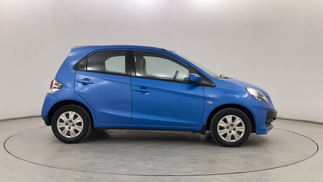 Second-hand 2013 Honda Brio S MT for sale in Pune-2