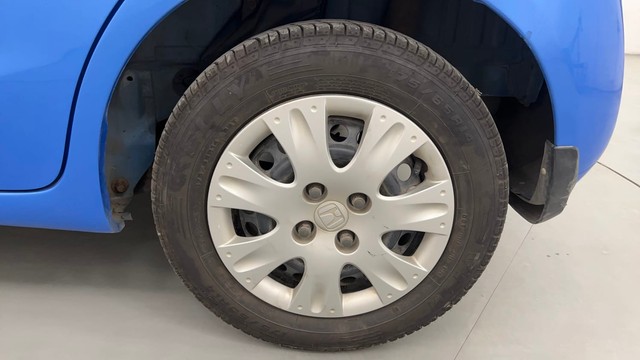 Second-hand 2013 Honda Brio S MT for sale in Pune-19